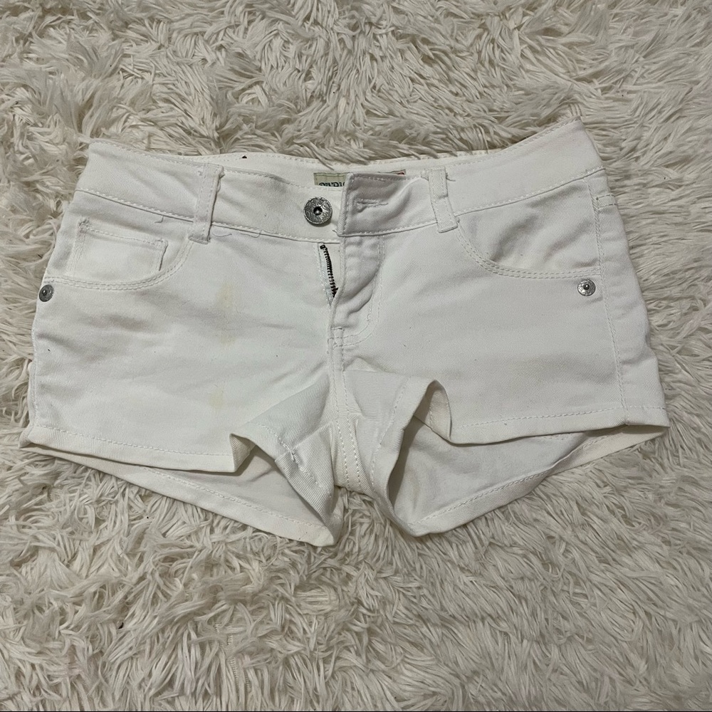 Shorts - Picture 1 of 4